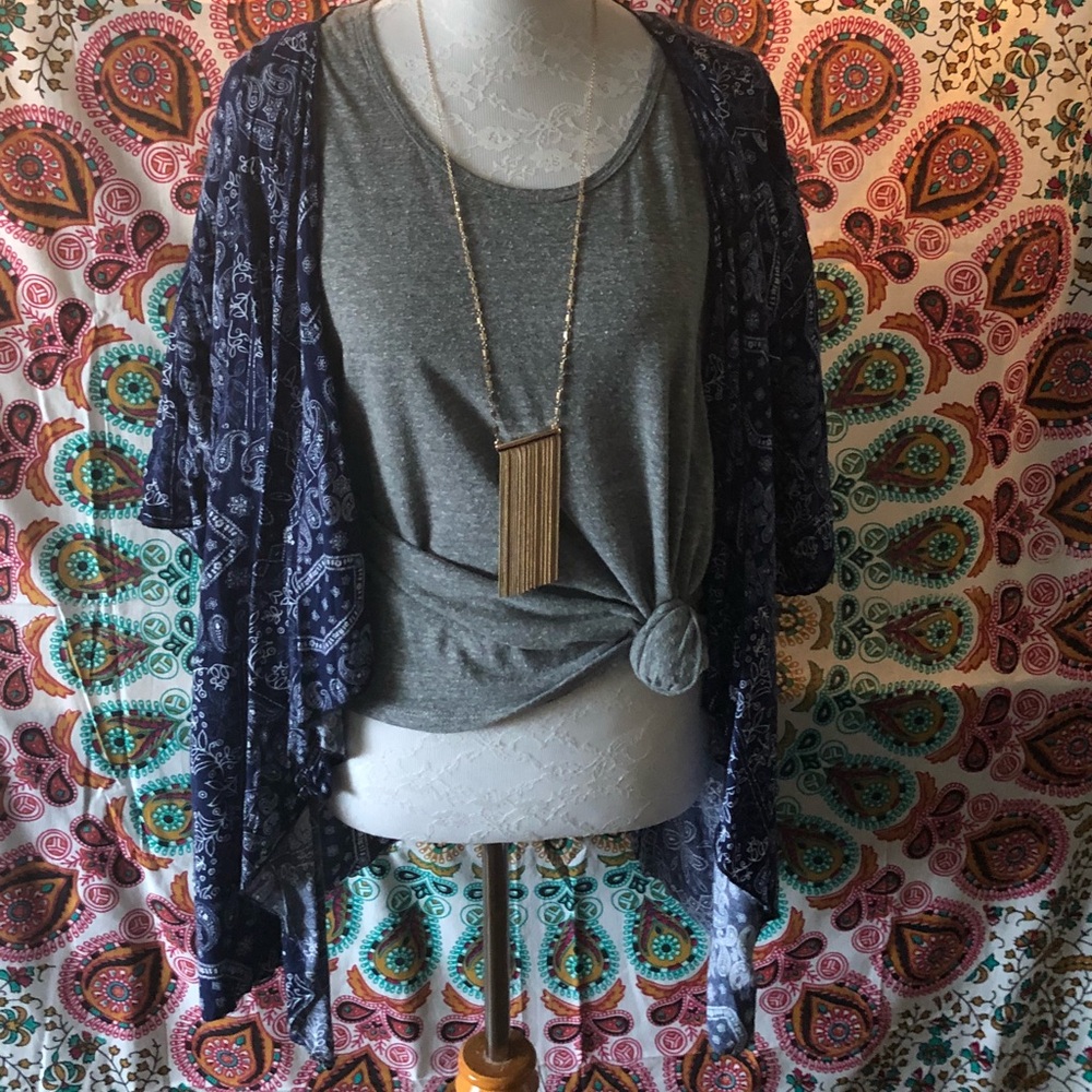 LuLaRoe “ Fringeless” Monroe